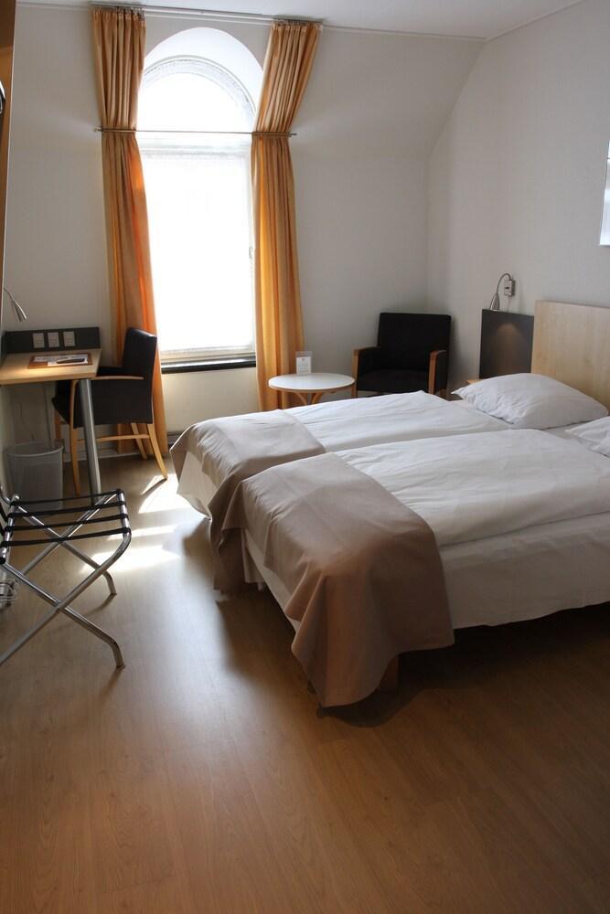 Nattergalen Hotel 3*